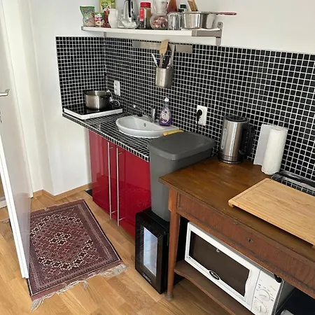 Central Plaza Mini 1 *