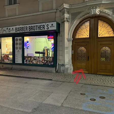 Central Plaza Mini 1 *